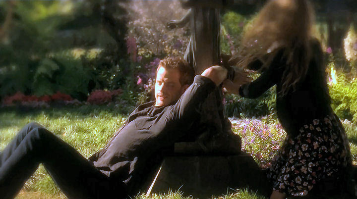 tiedupinthecloset:  Robert Kazinsky tied up in True Blood. I understand the disappointment