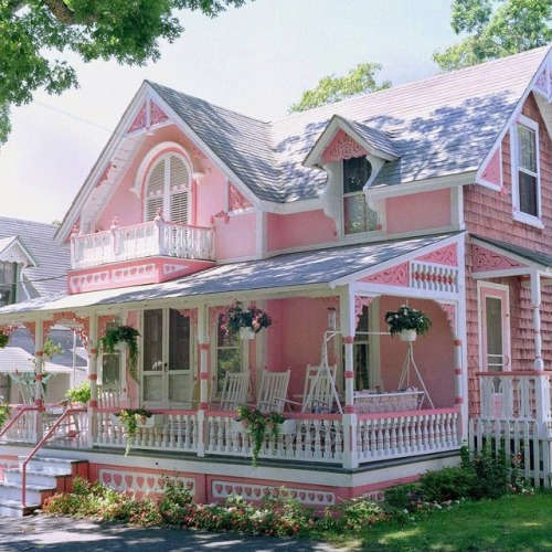 pink house