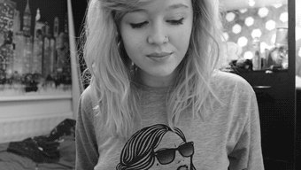 alxledra:  i forgot how much i love making gifs 