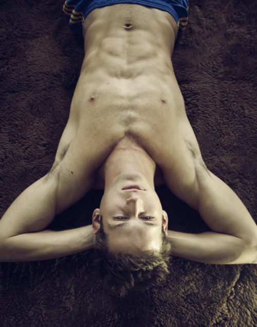 nicemale:  Max Emerson