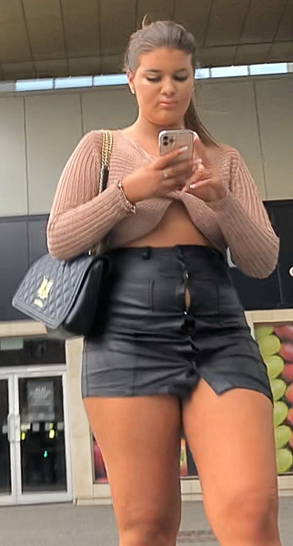 cuckmeloveboots:slutsandchavs:Mmm great candids 