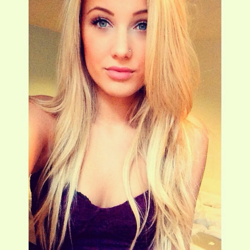 drodunlejetso:  Hey Get Cams Girls Here
