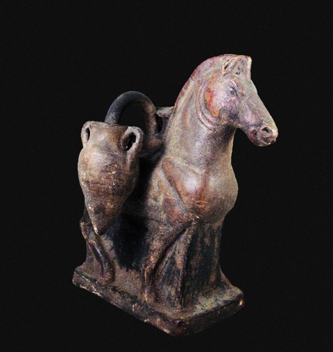 sadighgallery:Terracotta Horse StatueAncient Greek, 400 BCTerracotta statue of a horse with two amph
