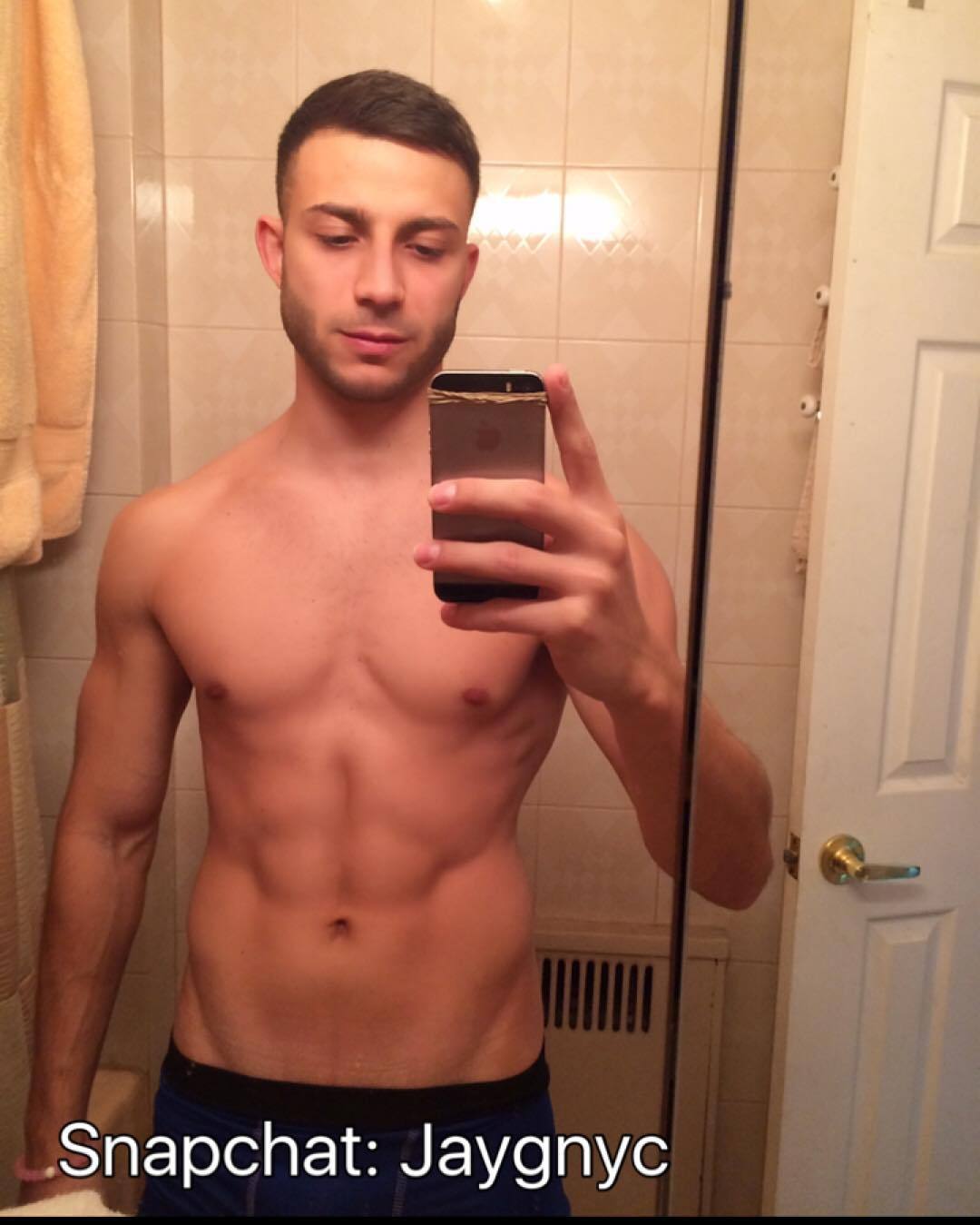 hotfamousmen:  Jay G