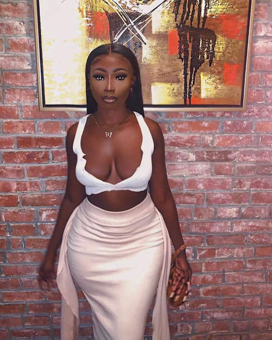 HERE TO MAKE YOUR DASHBOARD SPARKLE: DARK SKIN BLACK GODDESSES!