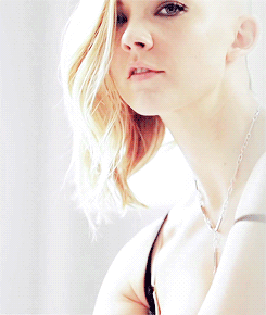 xenobotanista-deactivated201503:  HOW TO DATE ME by Natalie Dormer 