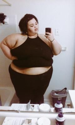 ssbbwbrianna:  Unapologetically Fat. &