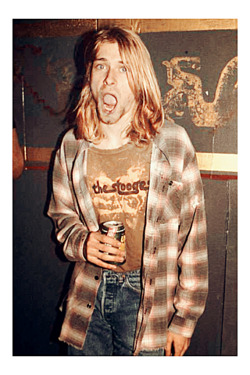 breedinbloom:   Kurt Cobain in Chicago, Illinois / April, 1st, 1990. 