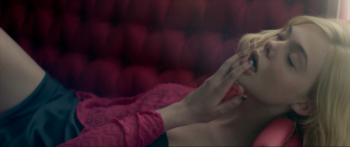 Sex solynda:  The Neon Demon (2016)   pictures