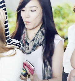 17oct:tiffany eating her snack