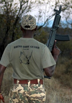 no3schofield:  fnhfal:  Anti poaching Ranger   Anti-Poaching rangers are fucking heroes.Mad respect for all them.