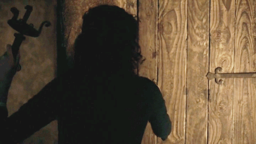 heittskomm:  This is for everybody who screamed “I CAN’T SEE SHIT” at their laptop screen while watching this scene. Sure the new view is LQ and grainy. But it was not for art. It was for science. Ahem. 