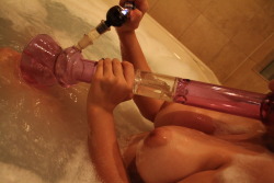 cuminimstoned:  Bath Time 