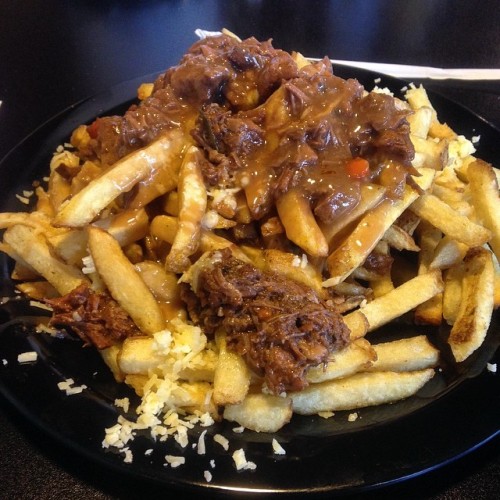O LORDY! It’s Poutine time SON!!  The Canadian equivalent of Carne Asada fries, only served wi