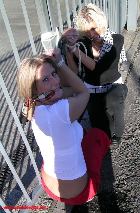 xlerstville:  graybandanna:  Busy agenda for the day: Bound and gagged in the back of a car Tied to a fence, gag removed Joined by another girl, gagged again Re-tied to fence and blindfolded with same scarves used for gags  Quite the agenda!