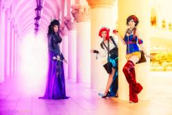 fuckyeahnerdpr0n:  Disney Steampunk Princess Cosplay by: Maleficent - Anna Von WinterAriel - Angelica Danger Dawn Fanpage  — with Anna Von Winter, Angelica Danger Dawn Fanpage and Amie Lynn. 