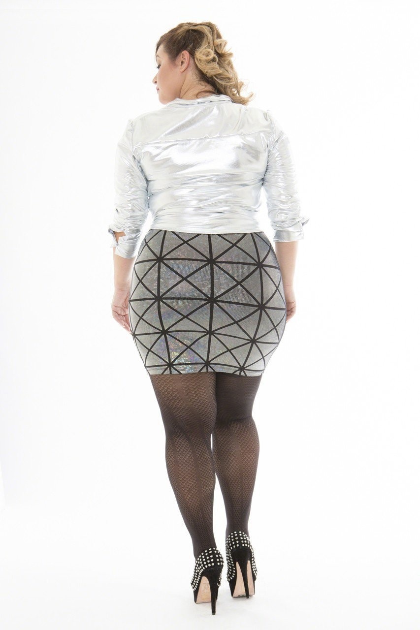 killerkurves:  Laura Lee in rue107′s Lexi Button Down Metallic Shirt &amp;