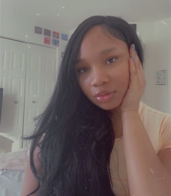 threeletterscmb:🧚‍♀️ GORGEOUS AT HER FINEST. 
