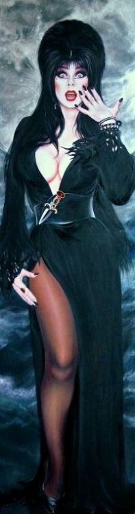 elviratheshow:Elvira  