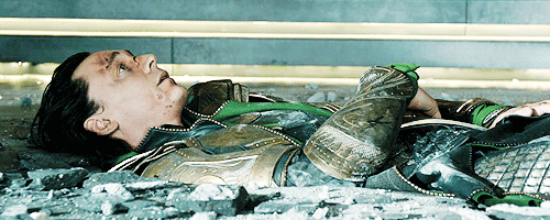 allthesehiddlethings:  Oh my god he’s so adorable when he’s trying to be serious 