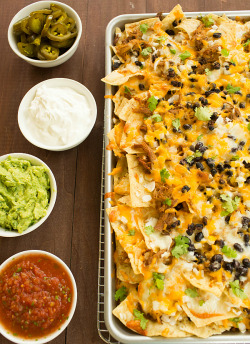 makingyourmouthwater:  Ultimate Nachos Click