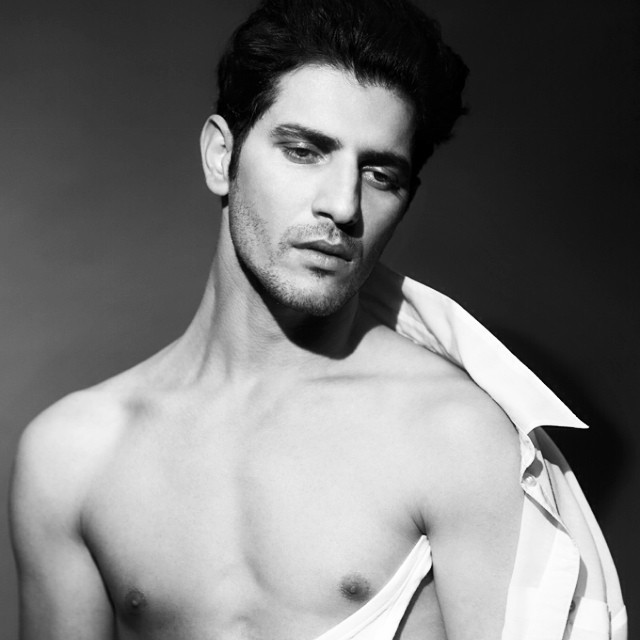 vangeliskyris:in white…“a day in life&quot;22/4/2015 styling#markosandriotis