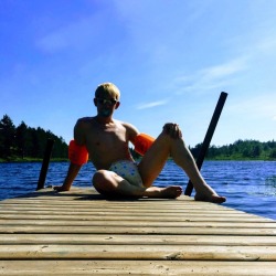 blondlittleboy:Daddy made sure I have my water wings on so I’m all safe around the water and he put on sunblock lotion so I won’t burn (even though I squirmed and giggled cause it tickled some). What are you up to today? I hope you’re having a wonderful