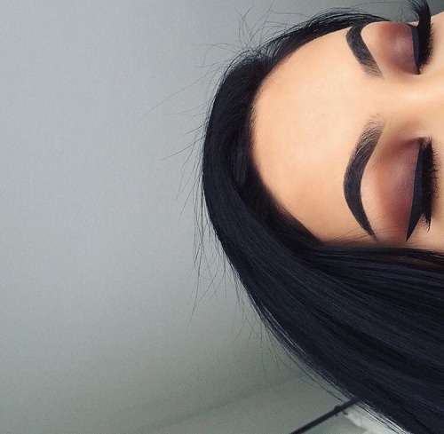 nudesth: rvdianse: sassyeh: creamglitter: makeupidol: makeup ideas & beauty tips  // + R V D I A