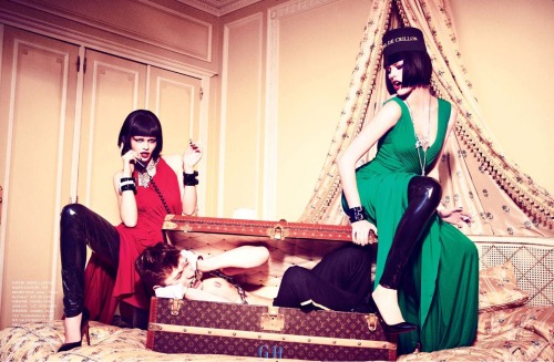 Models: Anna Ewers &amp; Keke Lindgard Magazine: Número China May 2013 Photogra