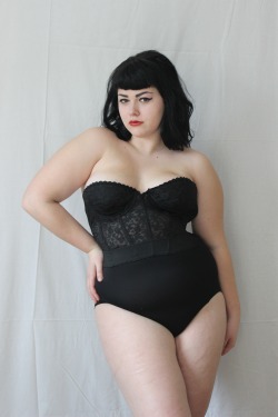 thecreepylittlegirl:  I am literally bettie