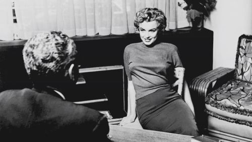 ourmarilynmonroe:  Marilyn Monroe photographed by Philippe Halsman, 1952.  She knew how to use her sensuality and make it look natural.
