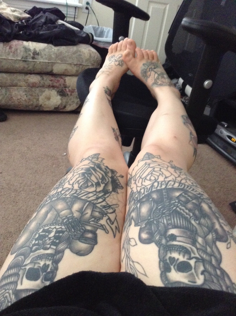 👽