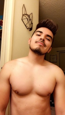 gayawkwardmexicanman:Chest filling out!