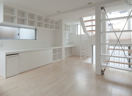 jpn-arch:  House in Kikuicho // Studio NOA