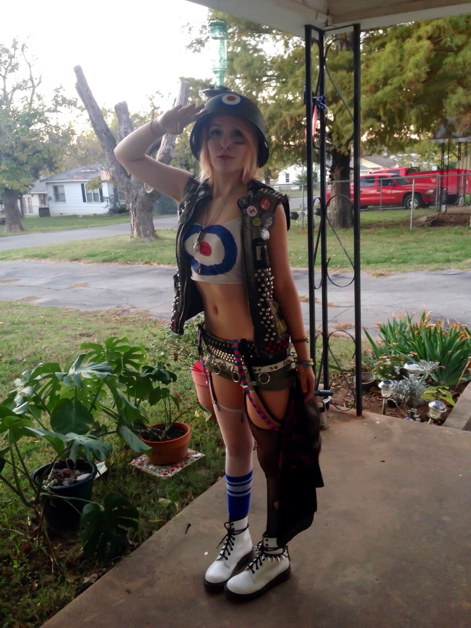 feca1matter:  Unseen selfies of 2014 Tank Grrrl edition 