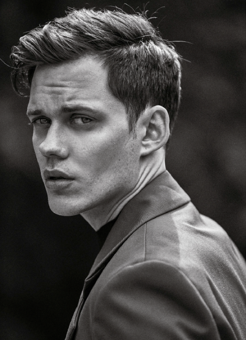 billskarsgardsource: Bill Skarsgård photographed for L'Officiel Hommes ©