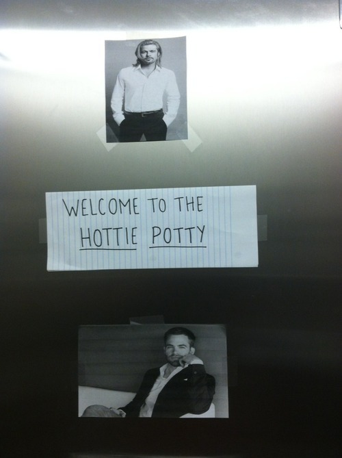 annaeready:  hereforcookies:  So I go to use the (girls) bathroom in my dorm. And