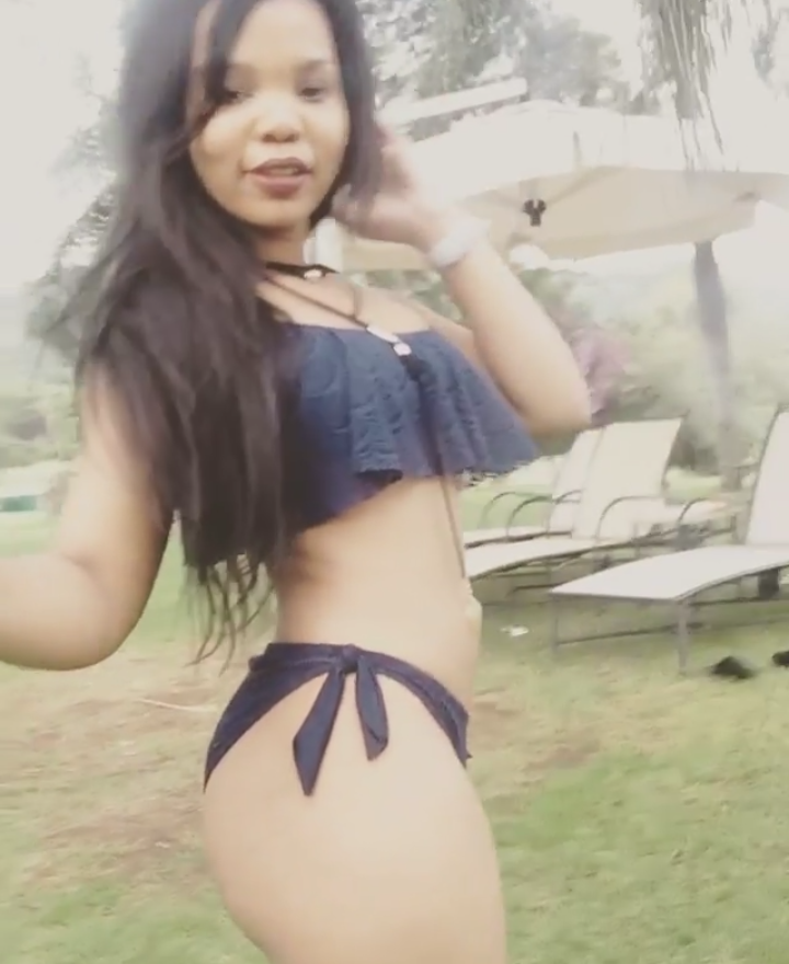 jazziedadd:  SexyCurvyLicious Redbone Ms Loretoh..      