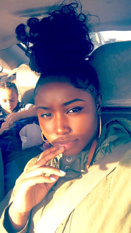 heyyreene:  a product of 🇩🇴+🇪🇹+🇳🇬 =👸🏾