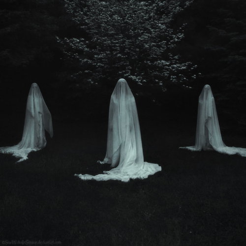 hedendom:  Three Norns by SheWalksInSilence