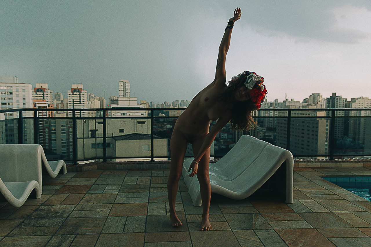 x-real:  Isadora Otoni. 
