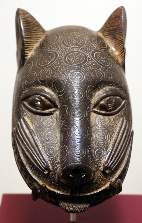 Bronzework from the Kingdom of Benin (in present-day Nigeria) in the form of a leopard’s head.  Arti