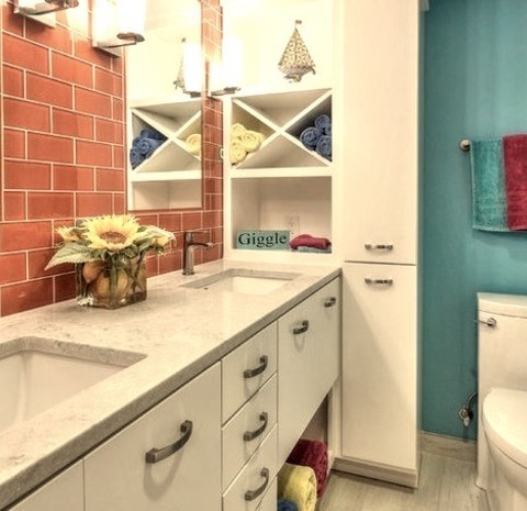 Kids BathroomExample Of A Mid-sized Transitional Kids' Shower Design With Flat-panel Cabinets, White