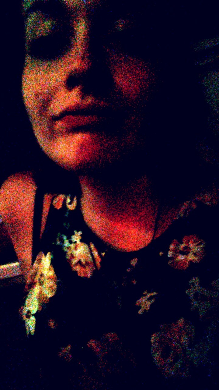 sheezarealjoker:  somehow managed to be cute while tripping