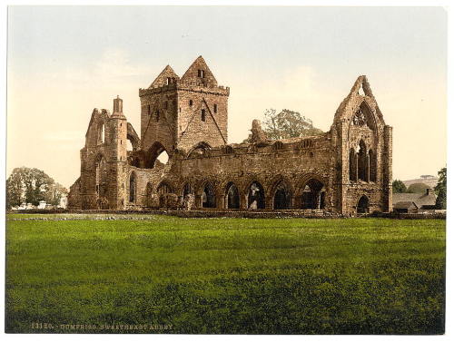 Caerlaverock Castle, Lincluden Abbey and Sweetheart Abbey (Scotland,c. 1890 - c. 1900).