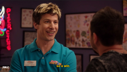 priestessamy: trans-mom:  tracyalexander:   sixmonthsandgone: Brooklyn Nine-Nine is a great show and everyone should be watching it this was the thing i was talking about, the first time i heard the word “tranphobic” in a TV show.   Yeah, Brooklyn