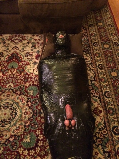seabondagesadist:  Mummification fun… 