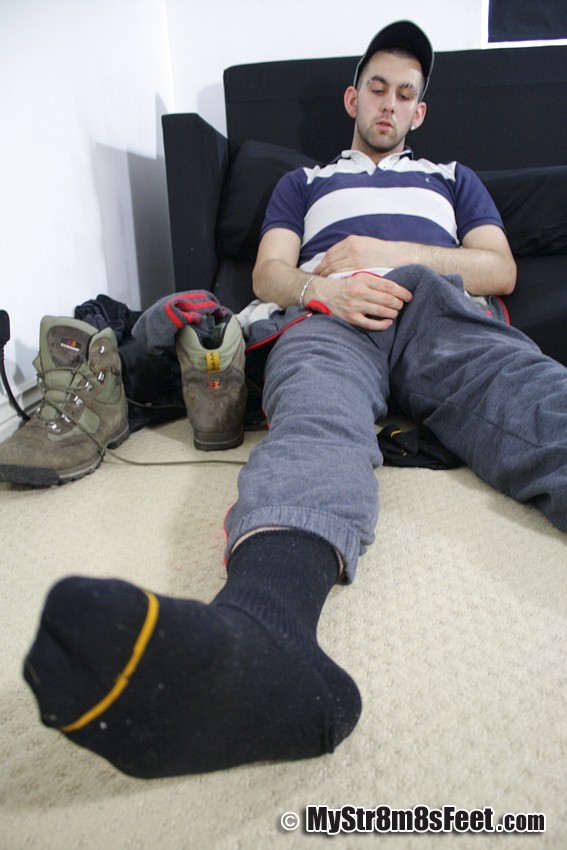 coolhoosier2:  Jay and his sock preoccupation!! 