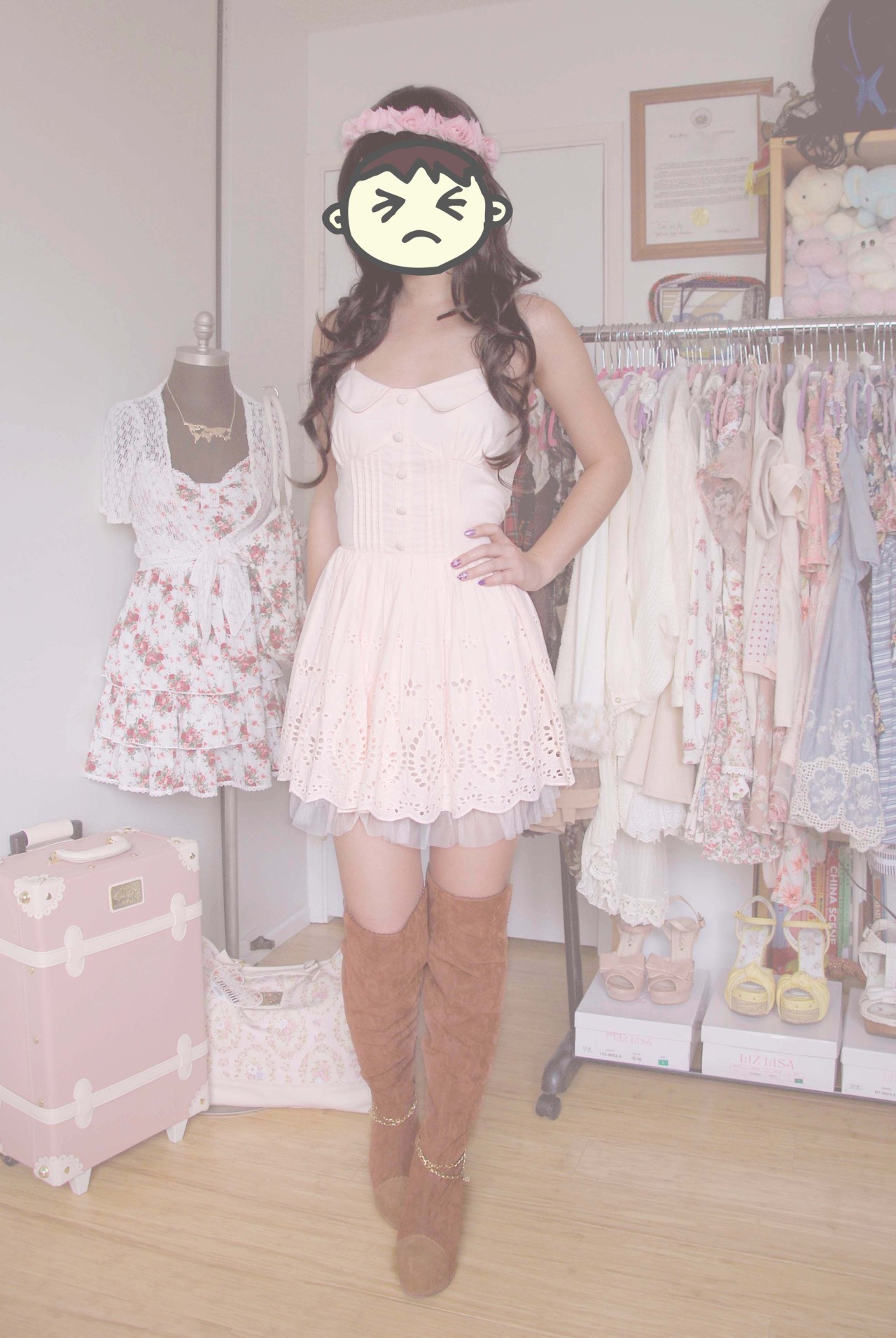 emiii-chan:  these boots ♥❤ 