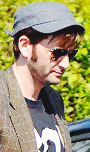 dxvidtennxnt:  David Tennant Series » sideburns 